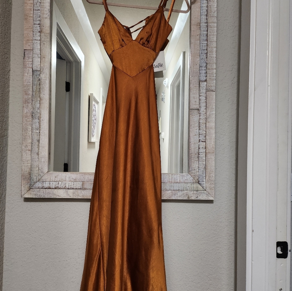 City Lights Cut-Out Waist Strappy Back Midi Dress Bronze - Picture 9 of 11